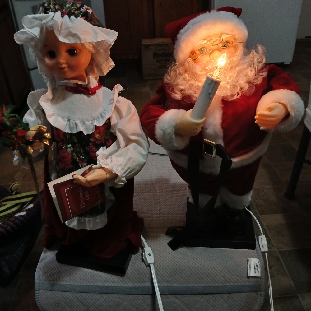 Vintage Santa and Mrs. Claus Holiday Figures And They Both Work